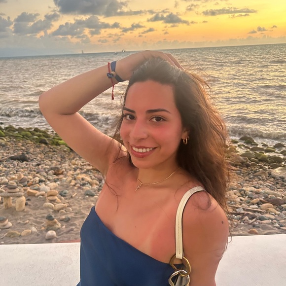 rebeccacoron306